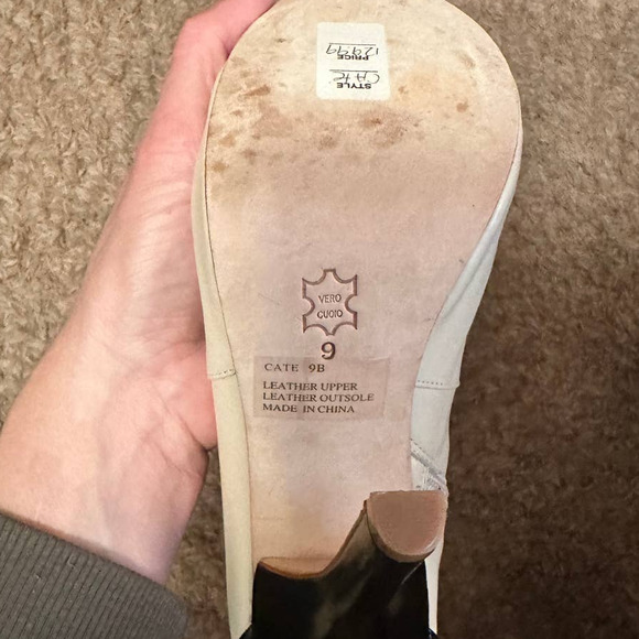 BEBE CATE PLATFORM HIGH HEELED WHITE/BLACK LEATHER BOOTIES; SIZE 9 - Picture 5 of 5